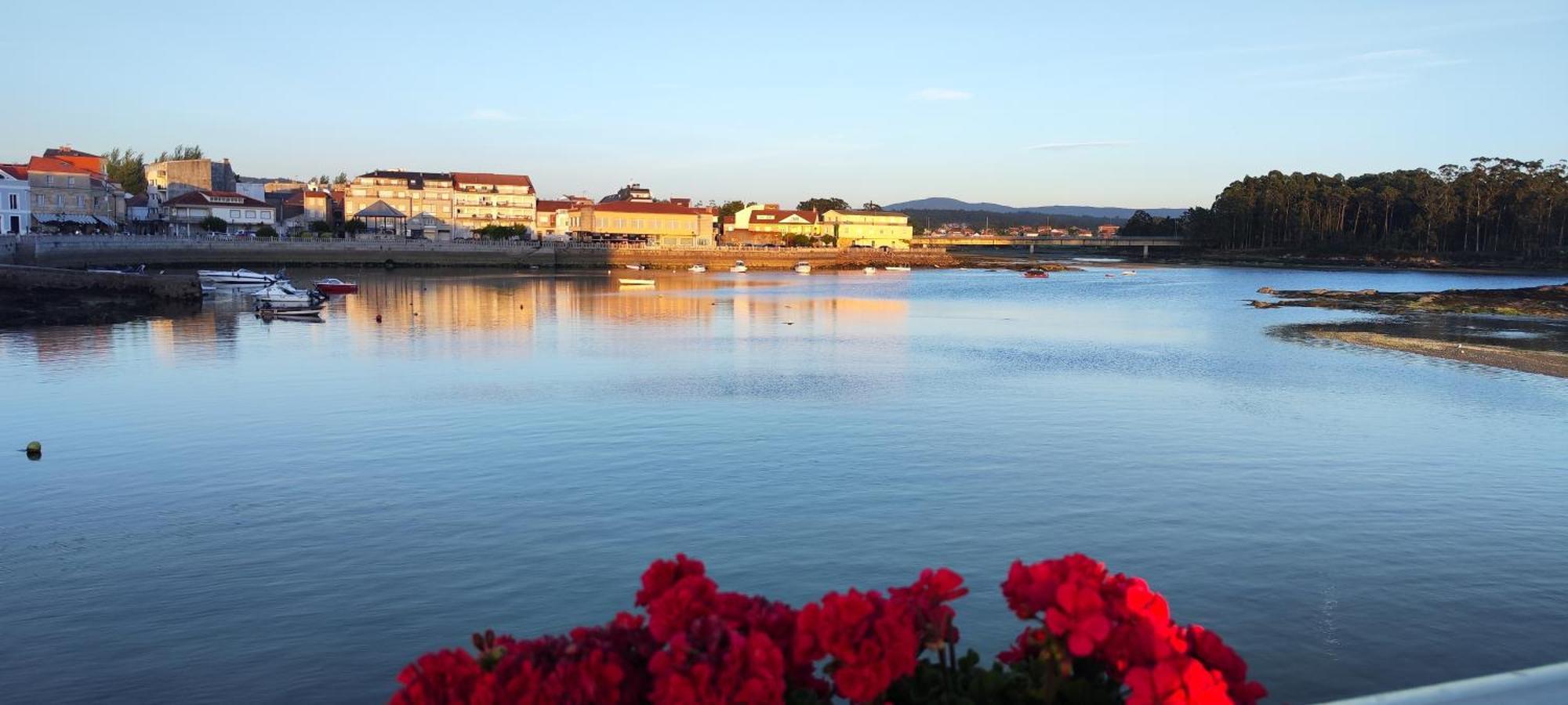 Apartamento El Rincon De Elia, Haz Realidad Tu Sueno De Vivir Con Vistas Al Mar Villanueva De Arosa Esterno foto